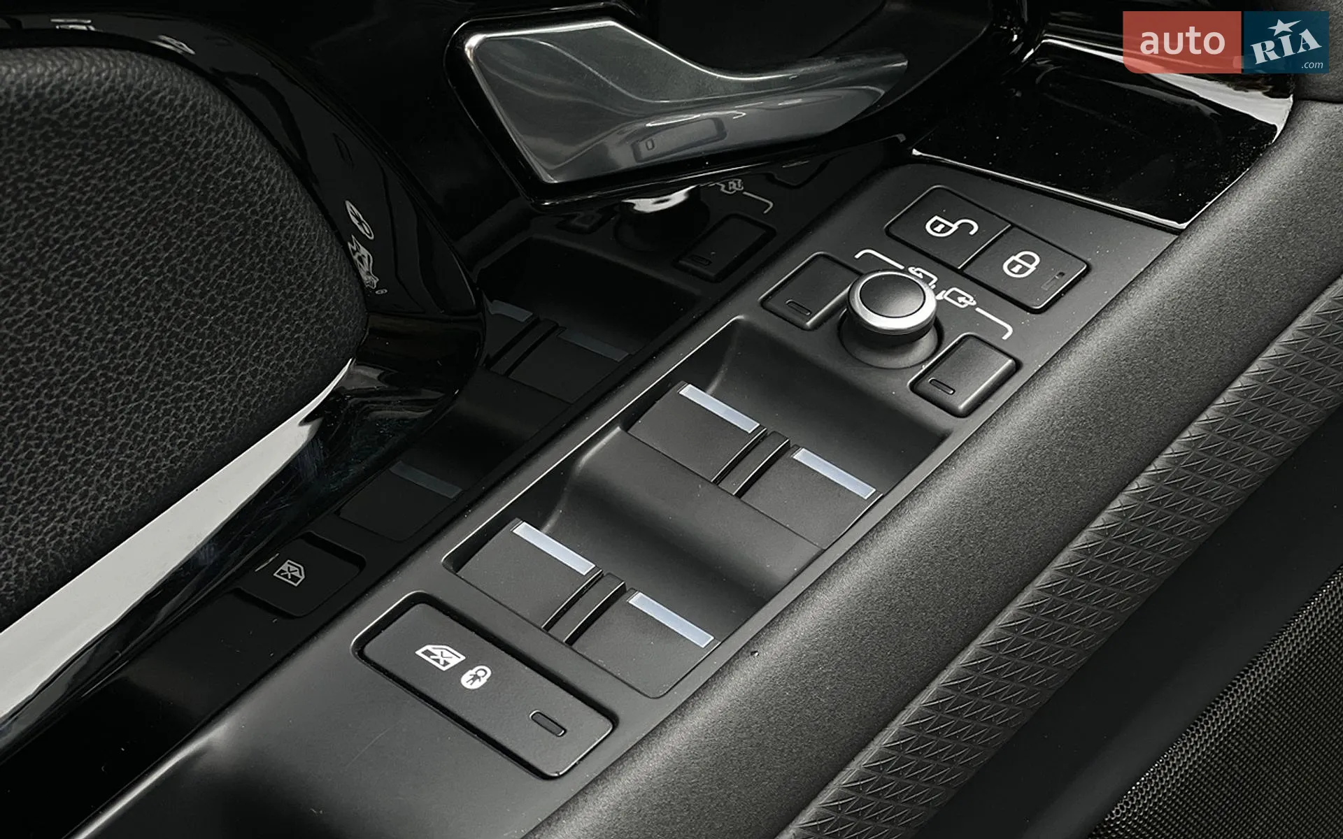 2019 Land Rover Range Rover Evoque - мініатюра 20