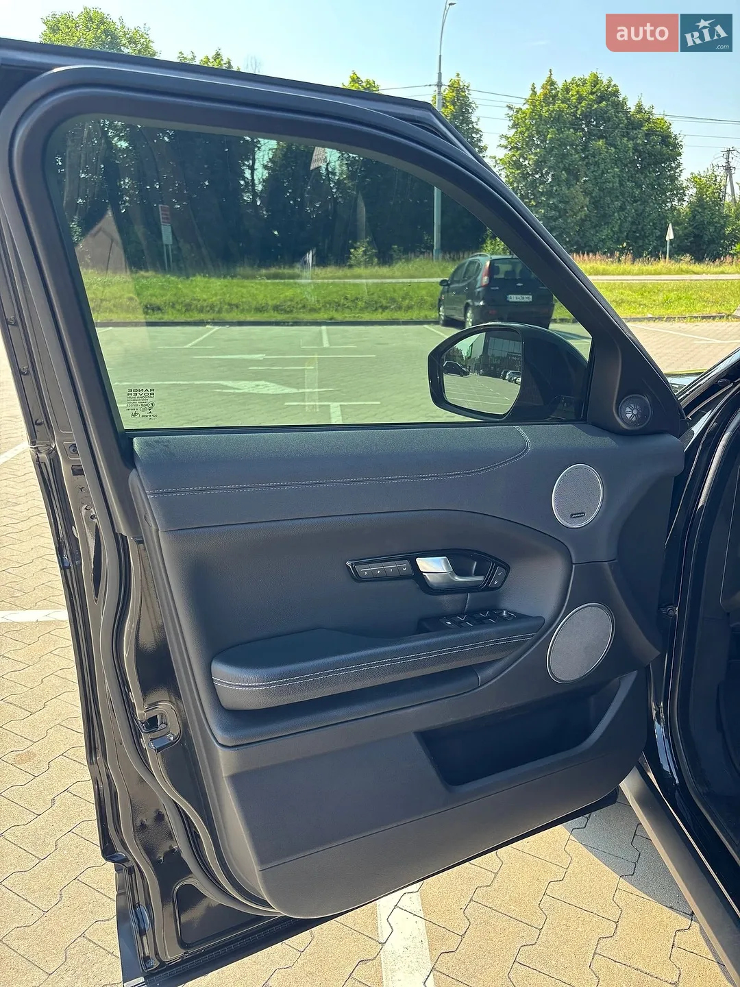 2015 Land Rover Range Rover Evoque - мініатюра 21