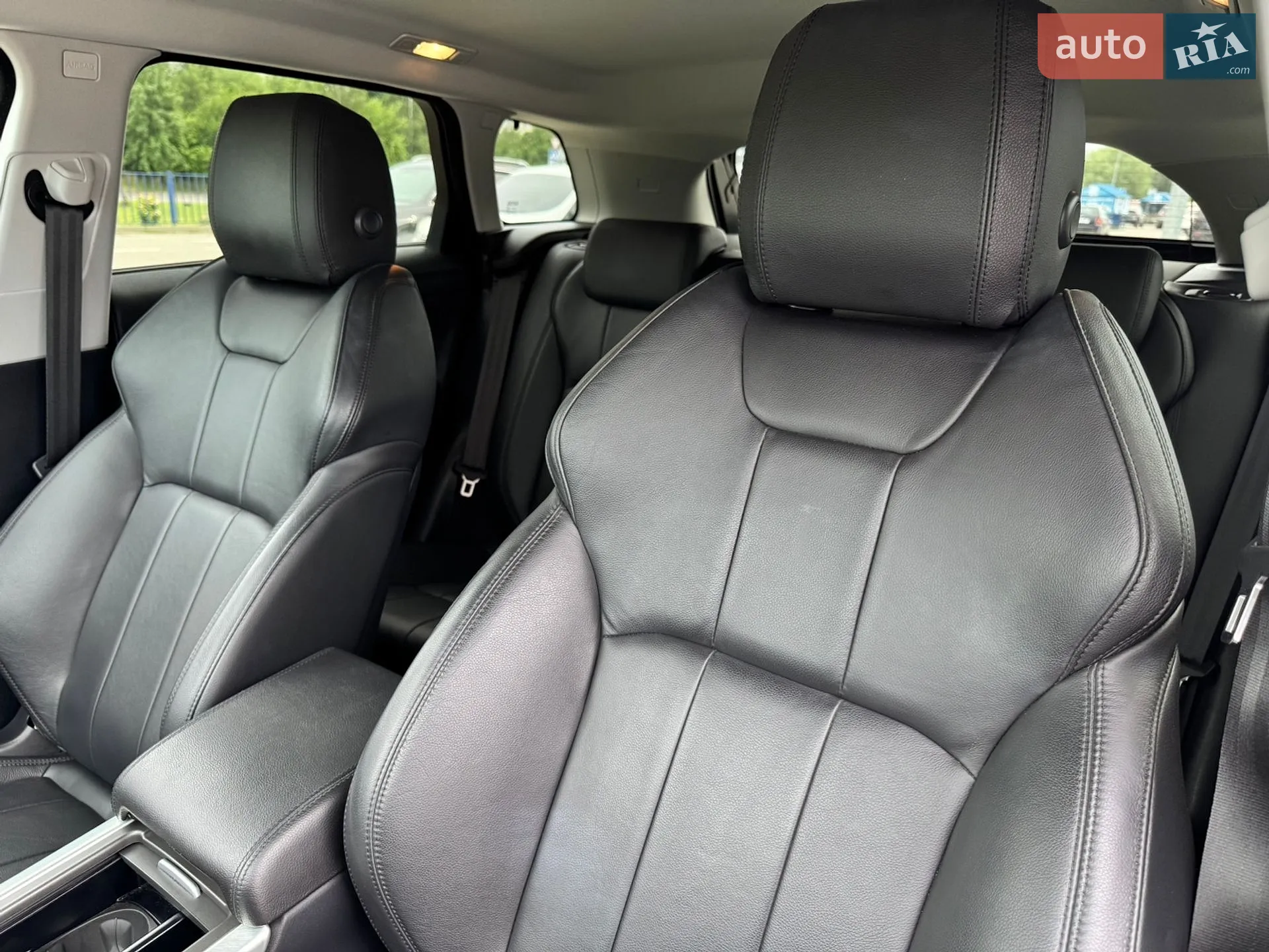2019 Land Rover Range Rover Evoque - мініатюра 39