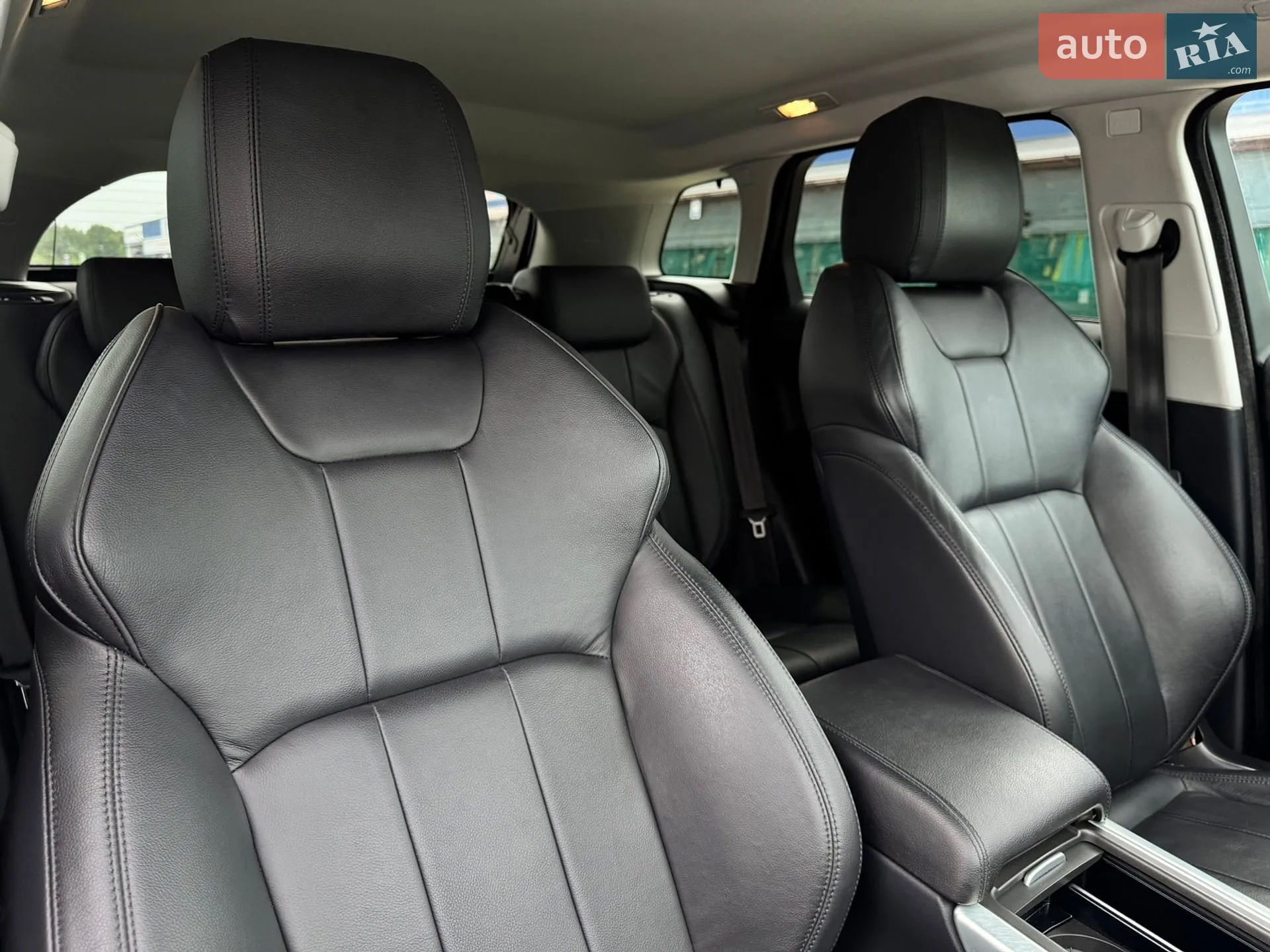 2019 Land Rover Range Rover Evoque - мініатюра 72