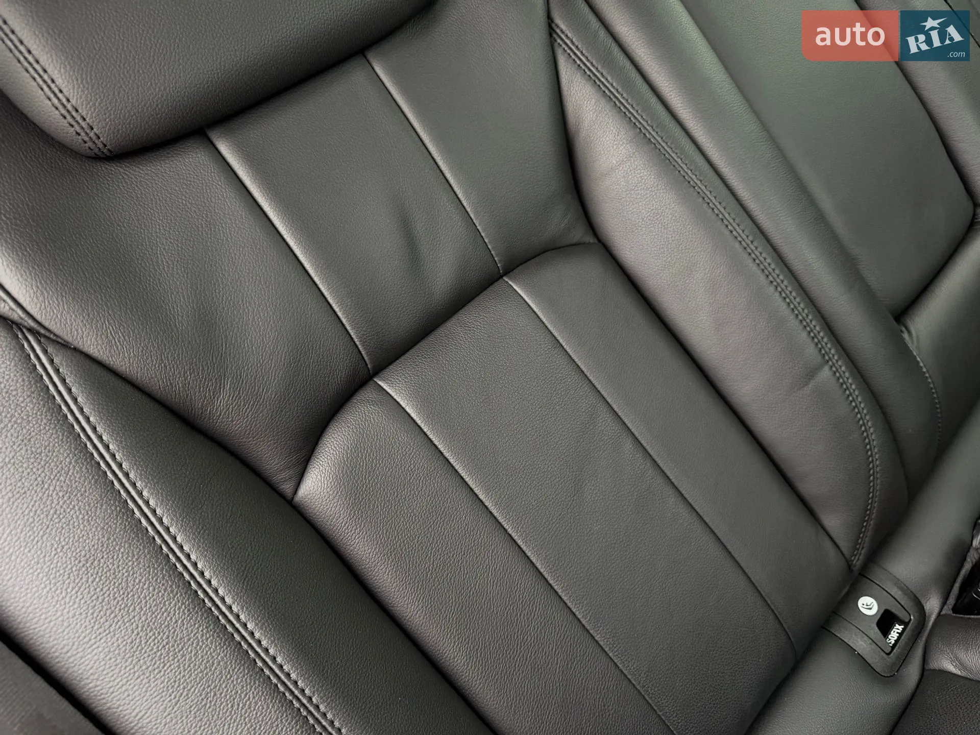 2019 Land Rover Range Rover Evoque - мініатюра 88