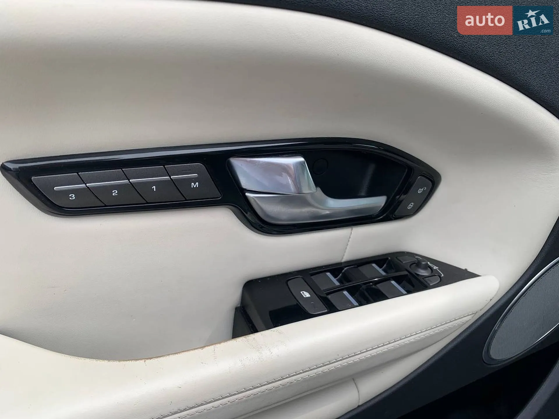 2016 Land Rover Range Rover Evoque - мініатюра 15