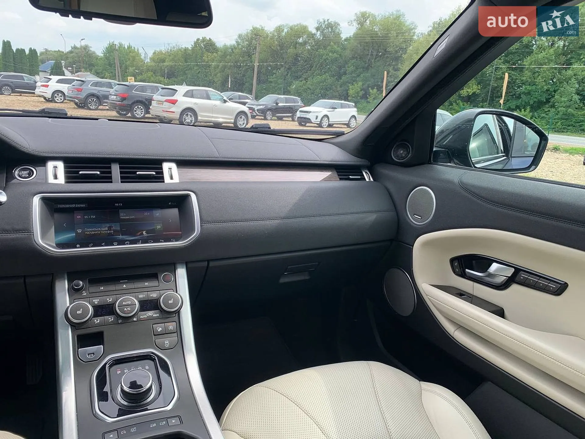 2016 Land Rover Range Rover Evoque - мініатюра 24