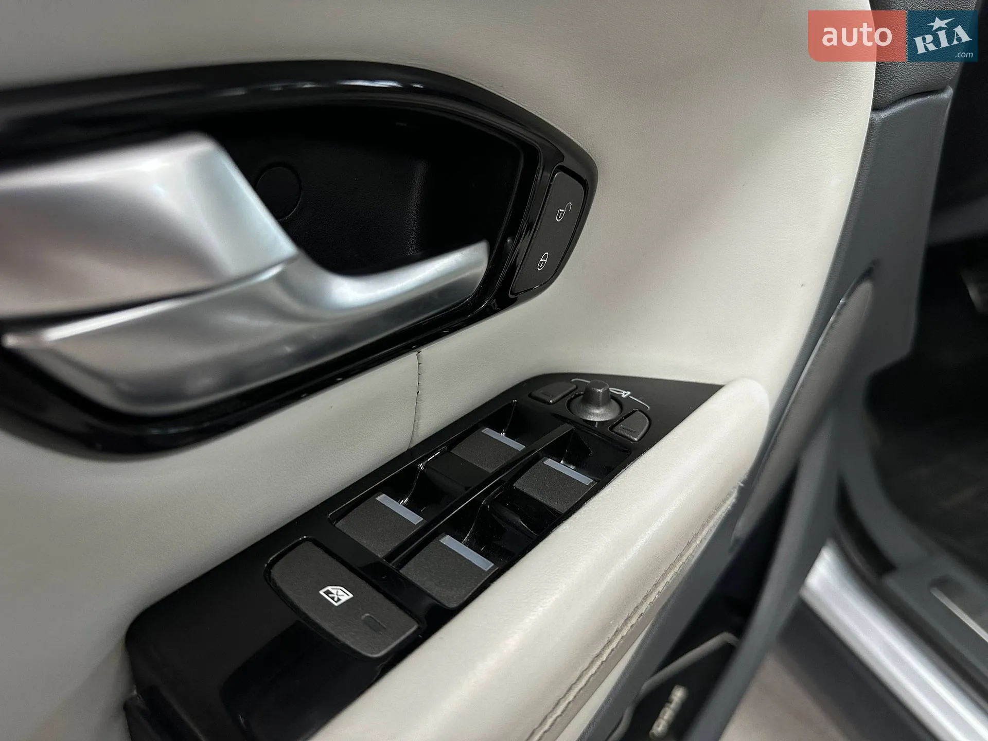 2015 Land Rover Range Rover Evoque - мініатюра 14