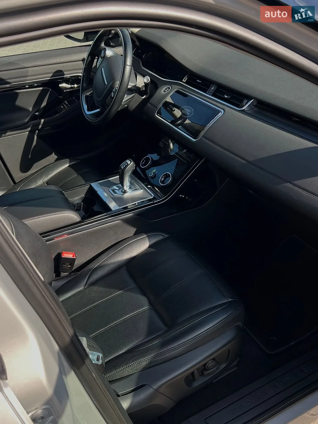 2020 Land Rover Range Rover Evoque - мініатюра 29
