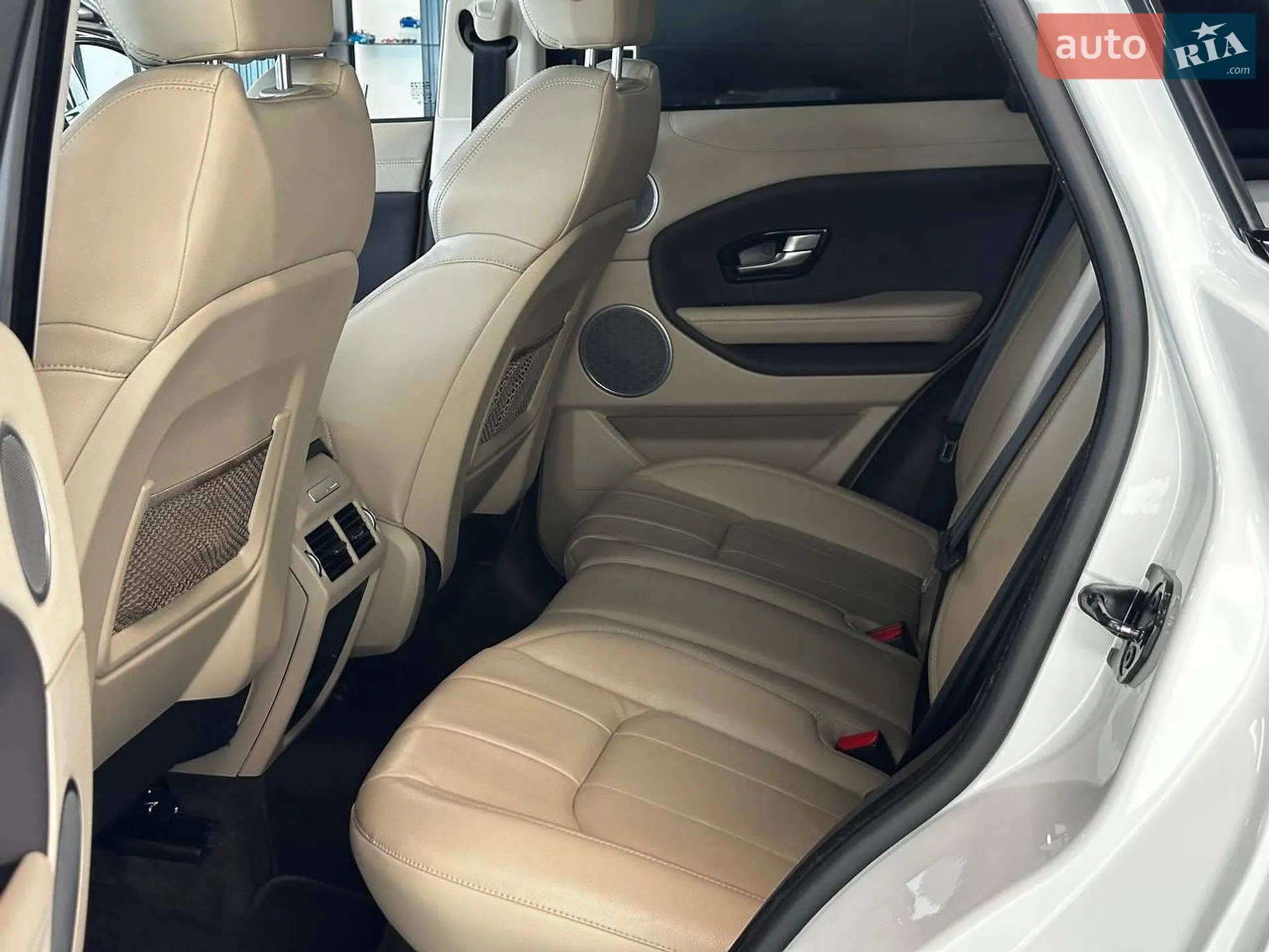 2016 Land Rover Range Rover Evoque - мініатюра 27