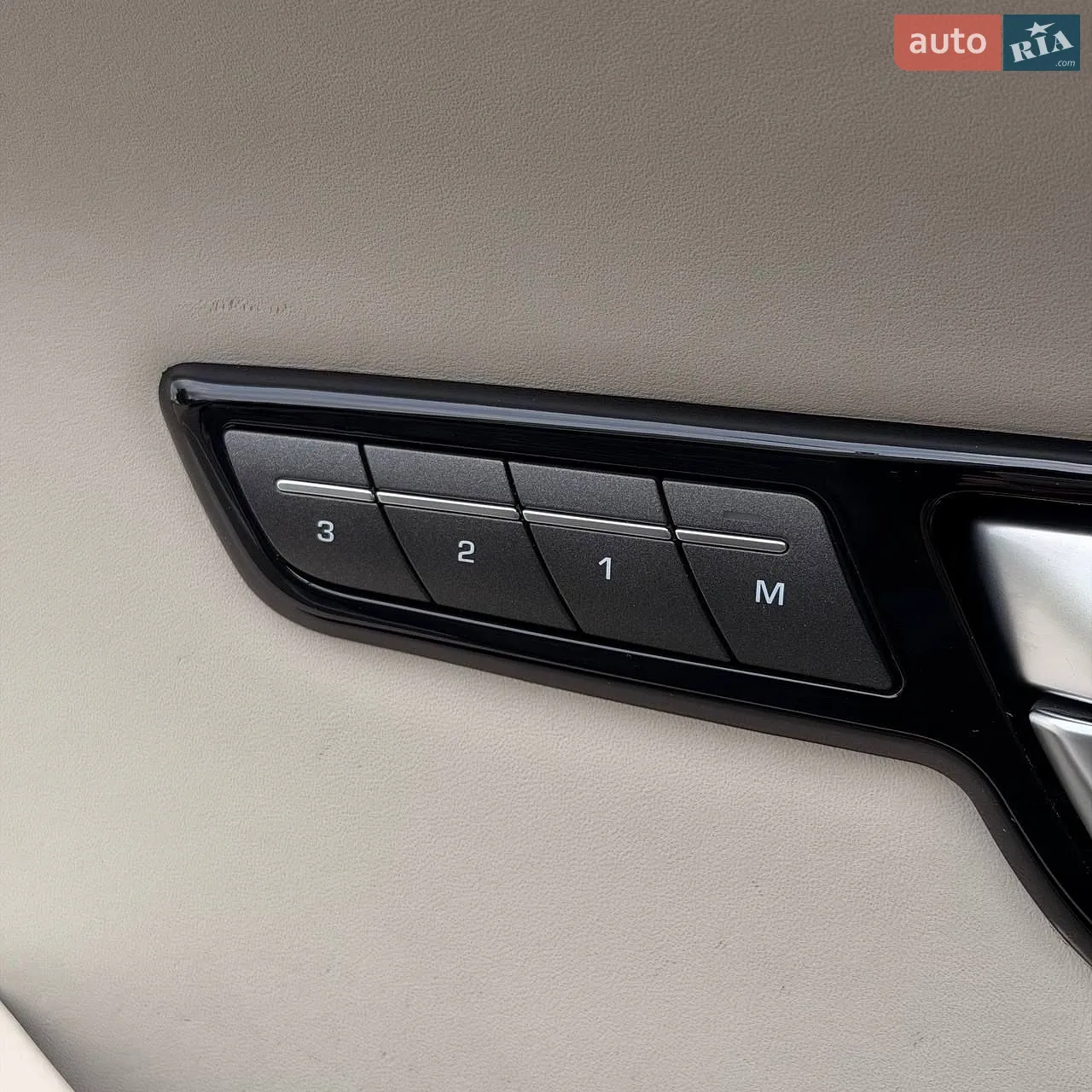 2015 Land Rover Range Rover Evoque - мініатюра 11