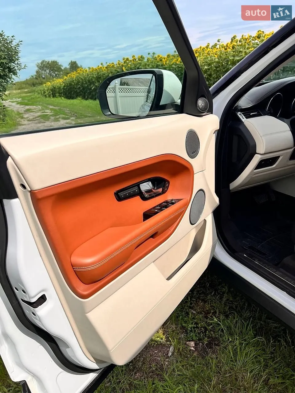 2011 Land Rover Range Rover Evoque - мініатюра 6
