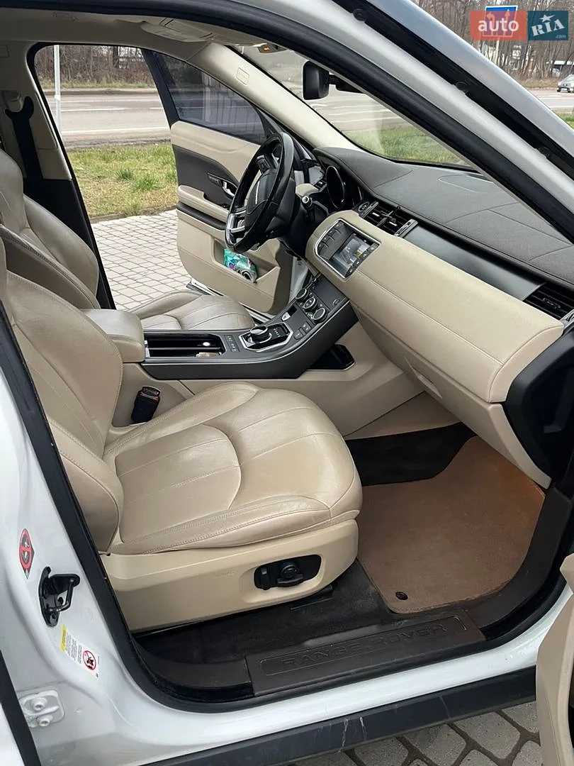 2017 Land Rover Range Rover Evoque - мініатюра 11