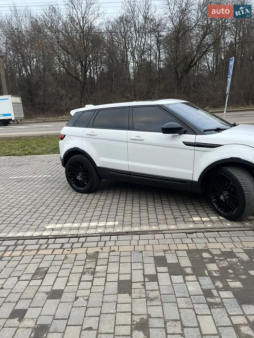 2017 Land Rover Range Rover Evoque - мініатюра 21