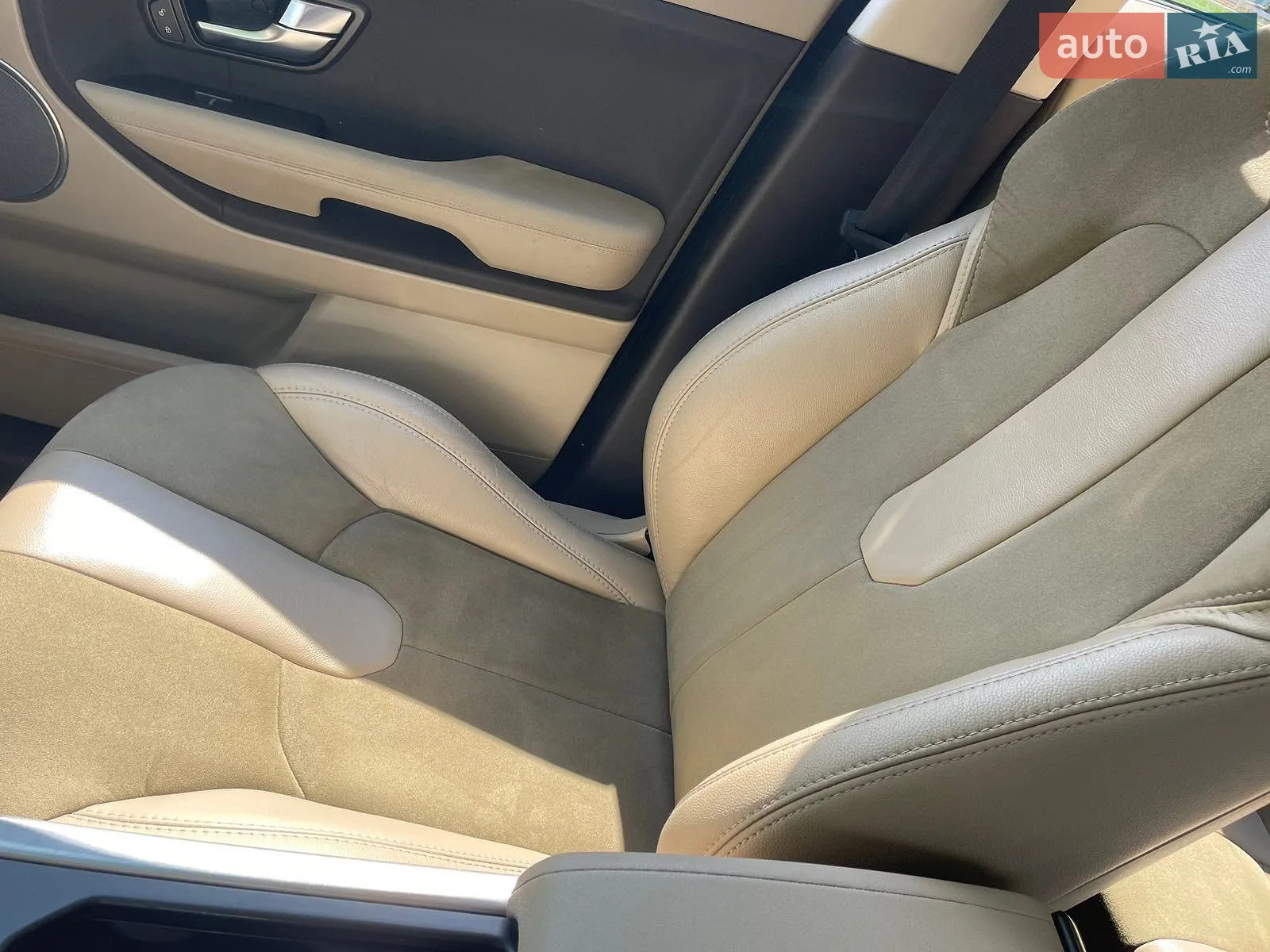 2012 Land Rover Range Rover Evoque - мініатюра 17