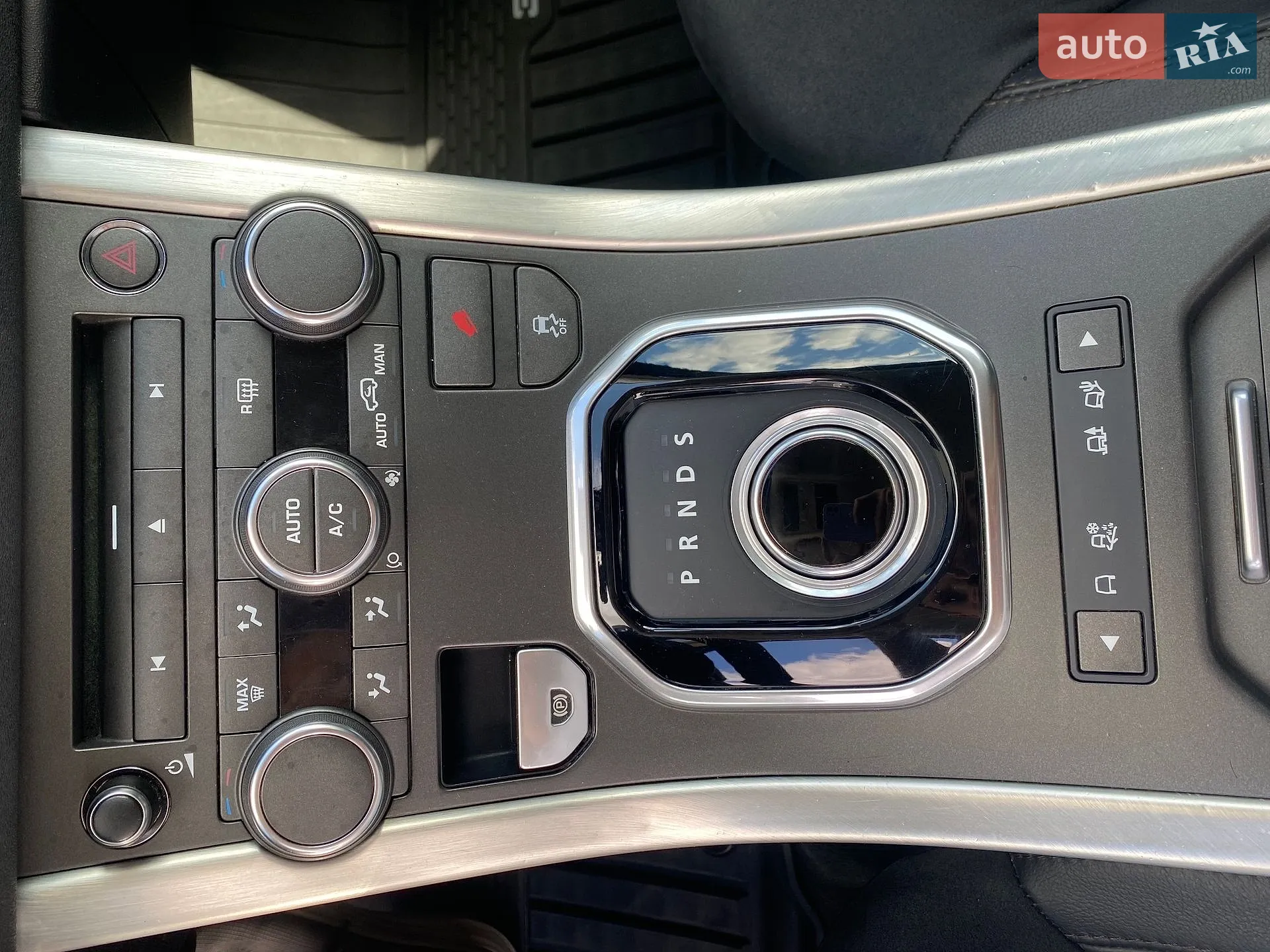 2012 Land Rover Range Rover Evoque - мініатюра 26