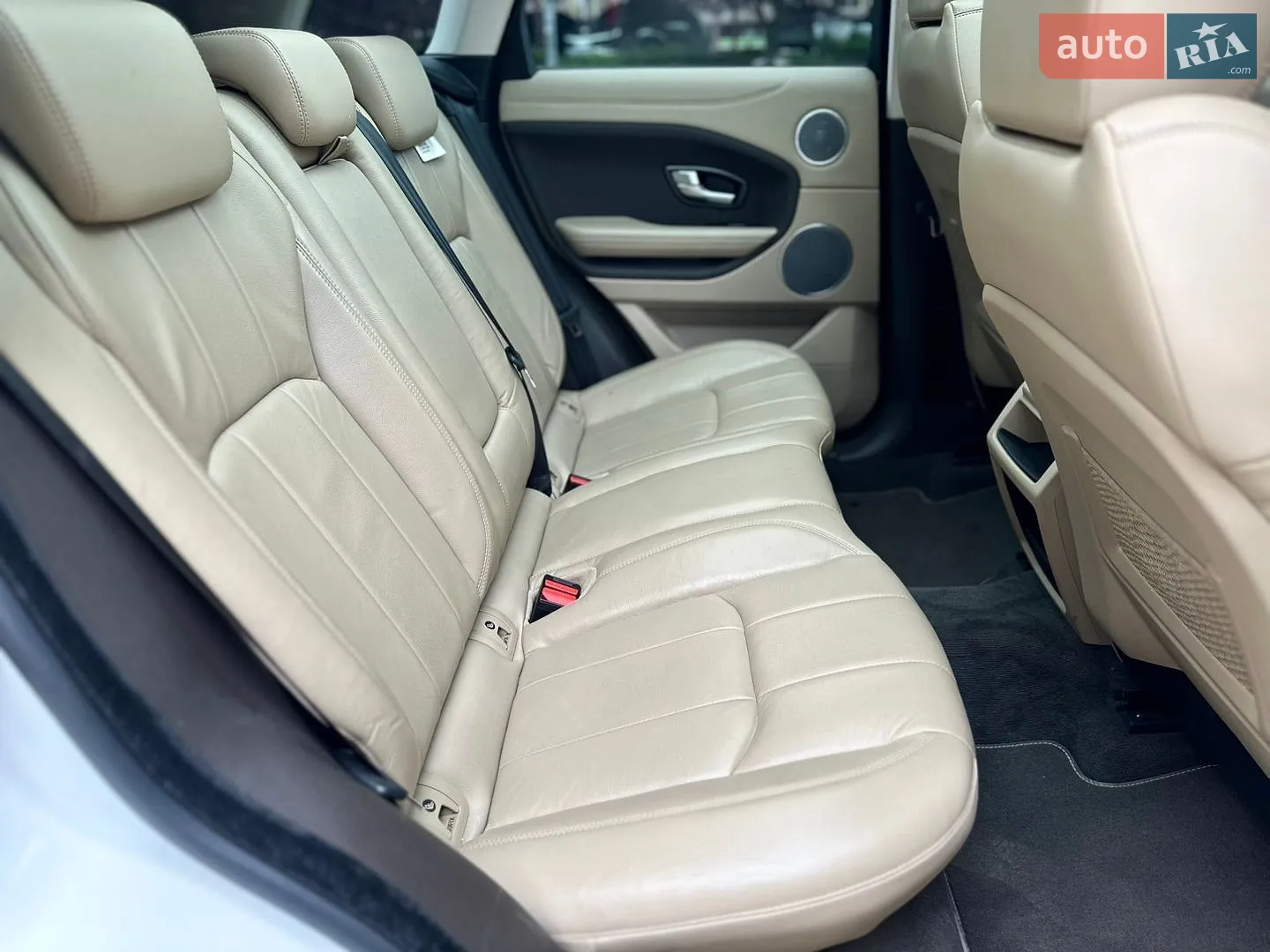 2018 Land Rover Range Rover Evoque - мініатюра 16