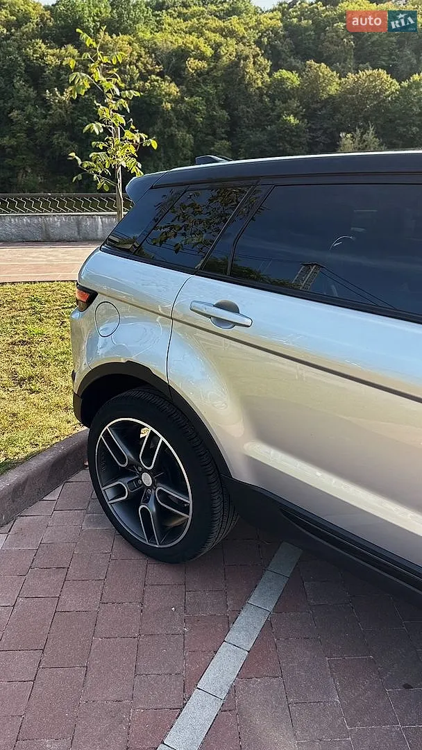 2017 Land Rover Range Rover Evoque - мініатюра 18