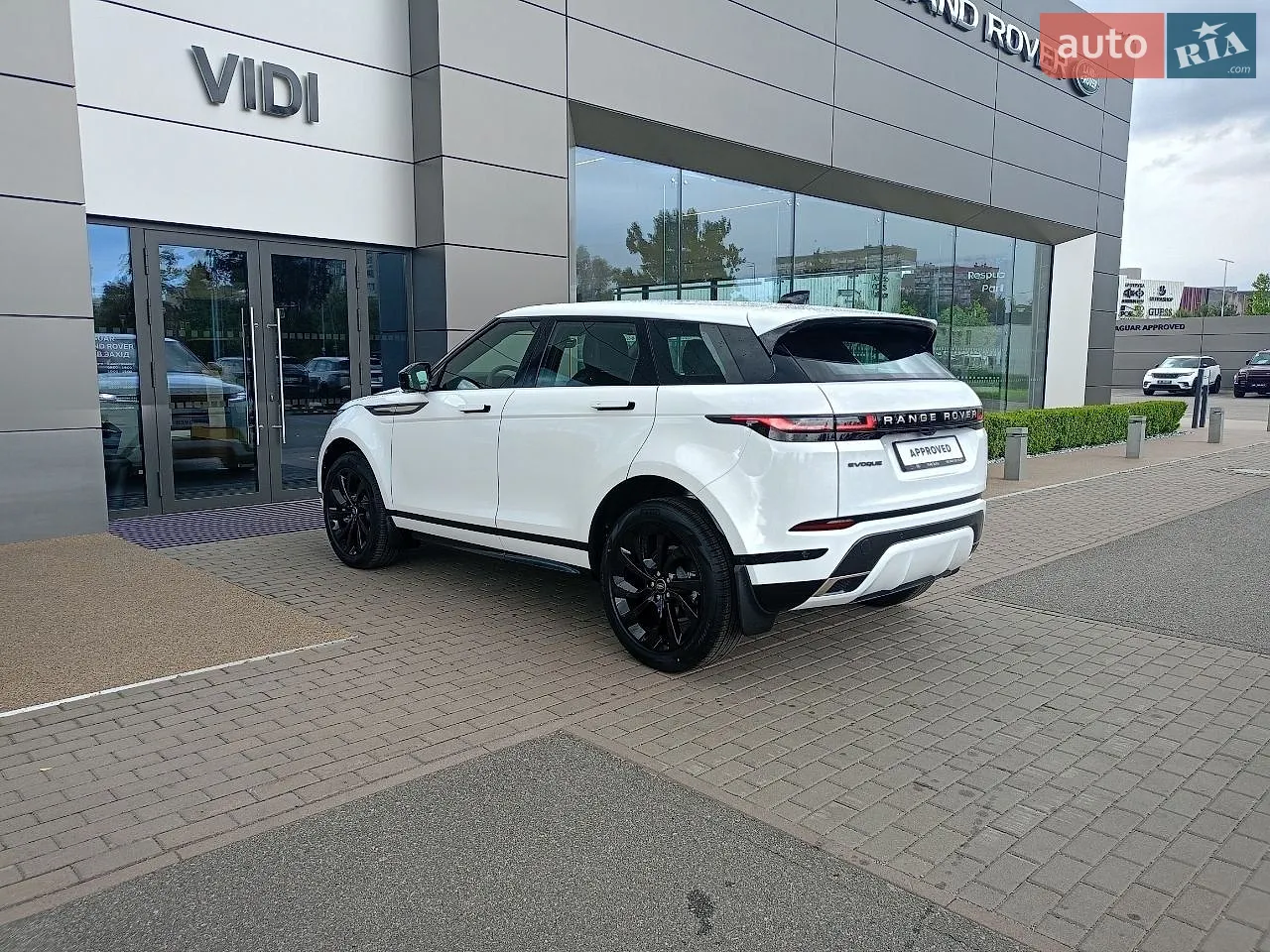 2026 Land Rover Range Rover Evoque - мініатюра 8