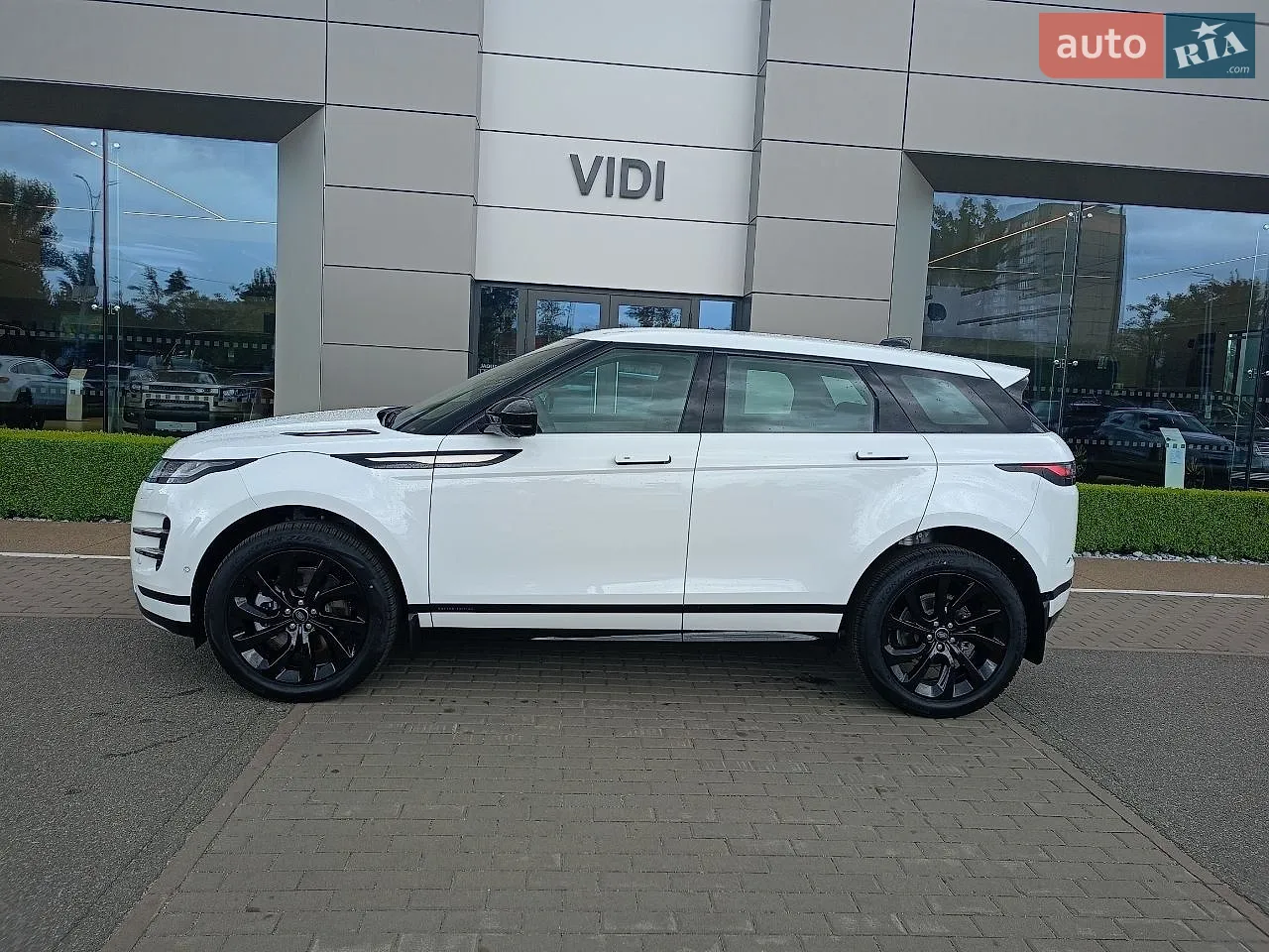 2026 Land Rover Range Rover Evoque - мініатюра 5