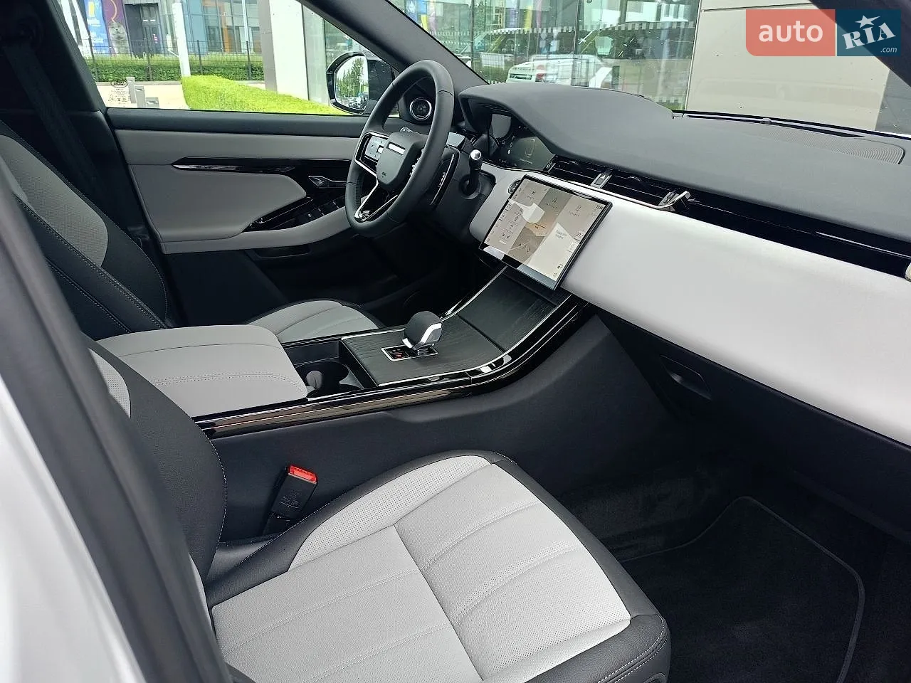 2026 Land Rover Range Rover Evoque - мініатюра 19