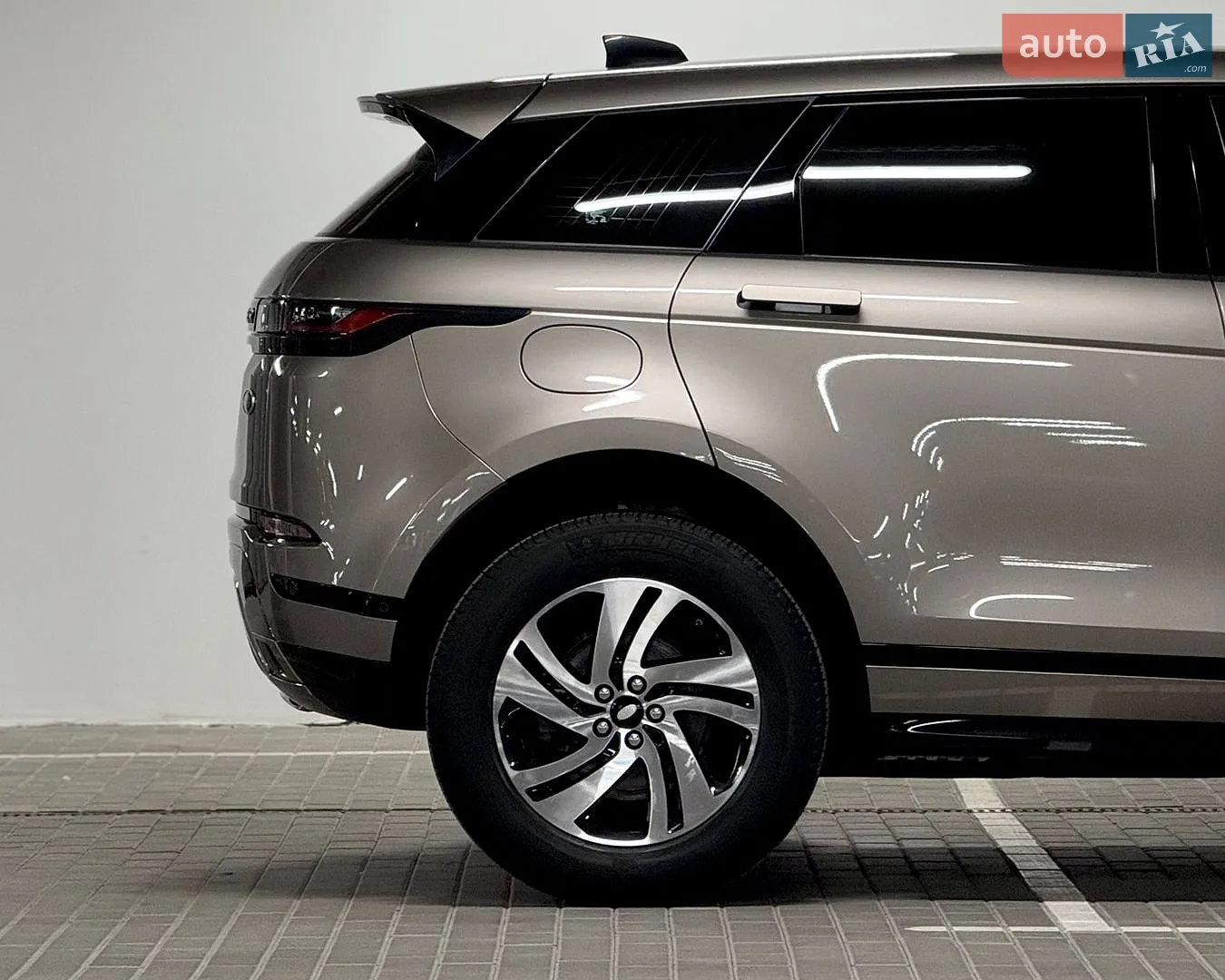 2020 Land Rover Range Rover Evoque - мініатюра 12