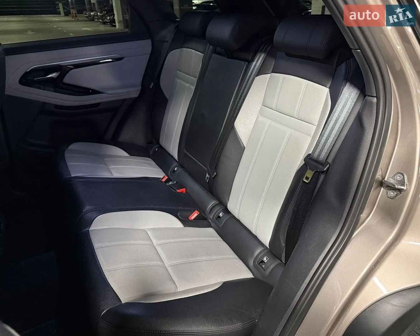 2020 Land Rover Range Rover Evoque - мініатюра 35