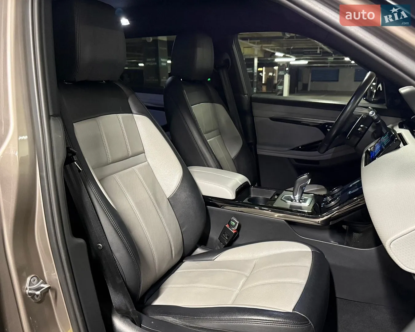 2020 Land Rover Range Rover Evoque - мініатюра 40