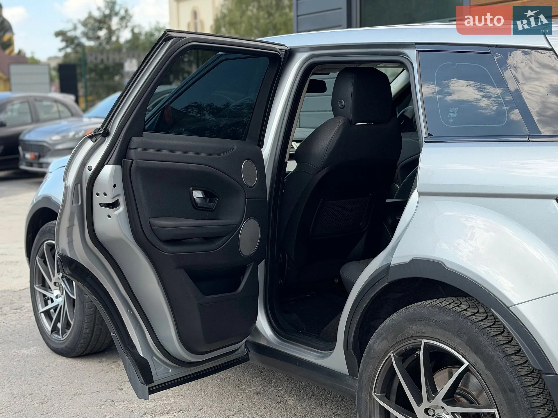 2015 Land Rover Range Rover Evoque - мініатюра 44