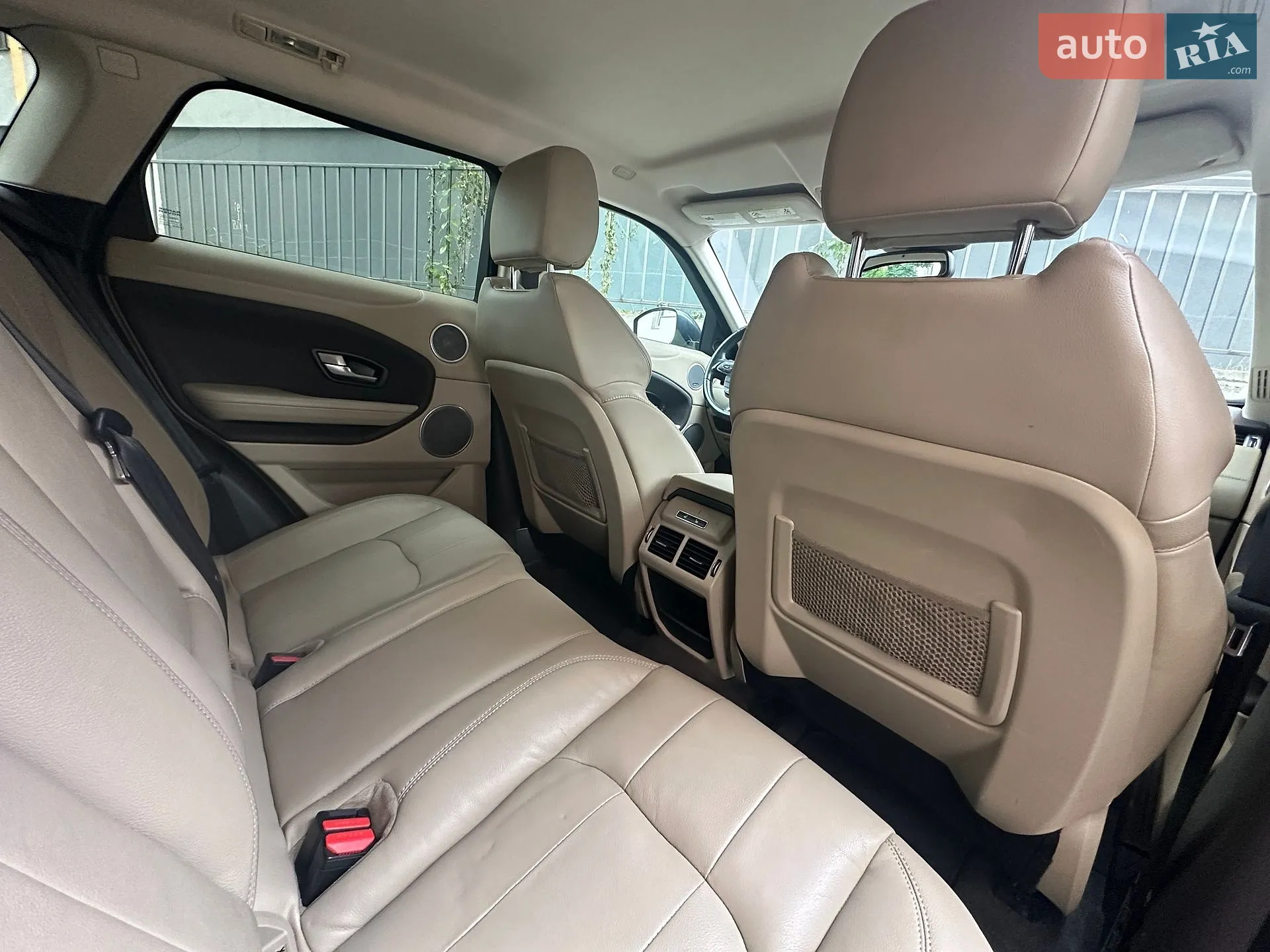 2015 Land Rover Range Rover Evoque - мініатюра 33