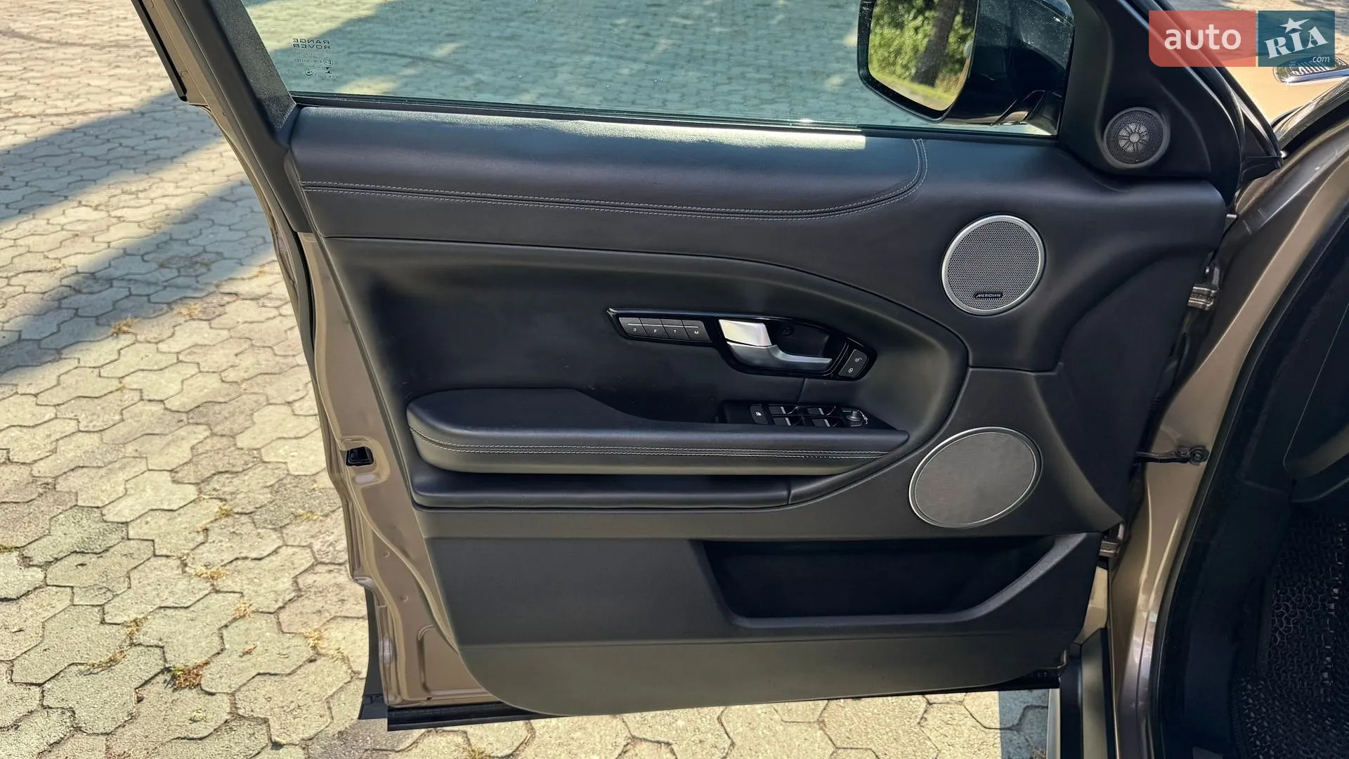 2015 Land Rover Range Rover Evoque - мініатюра 30