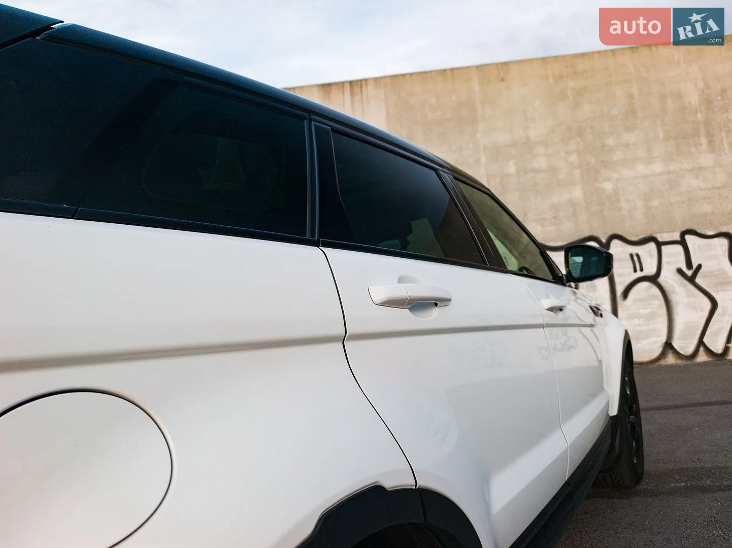 2018 Land Rover Range Rover Evoque - мініатюра 15