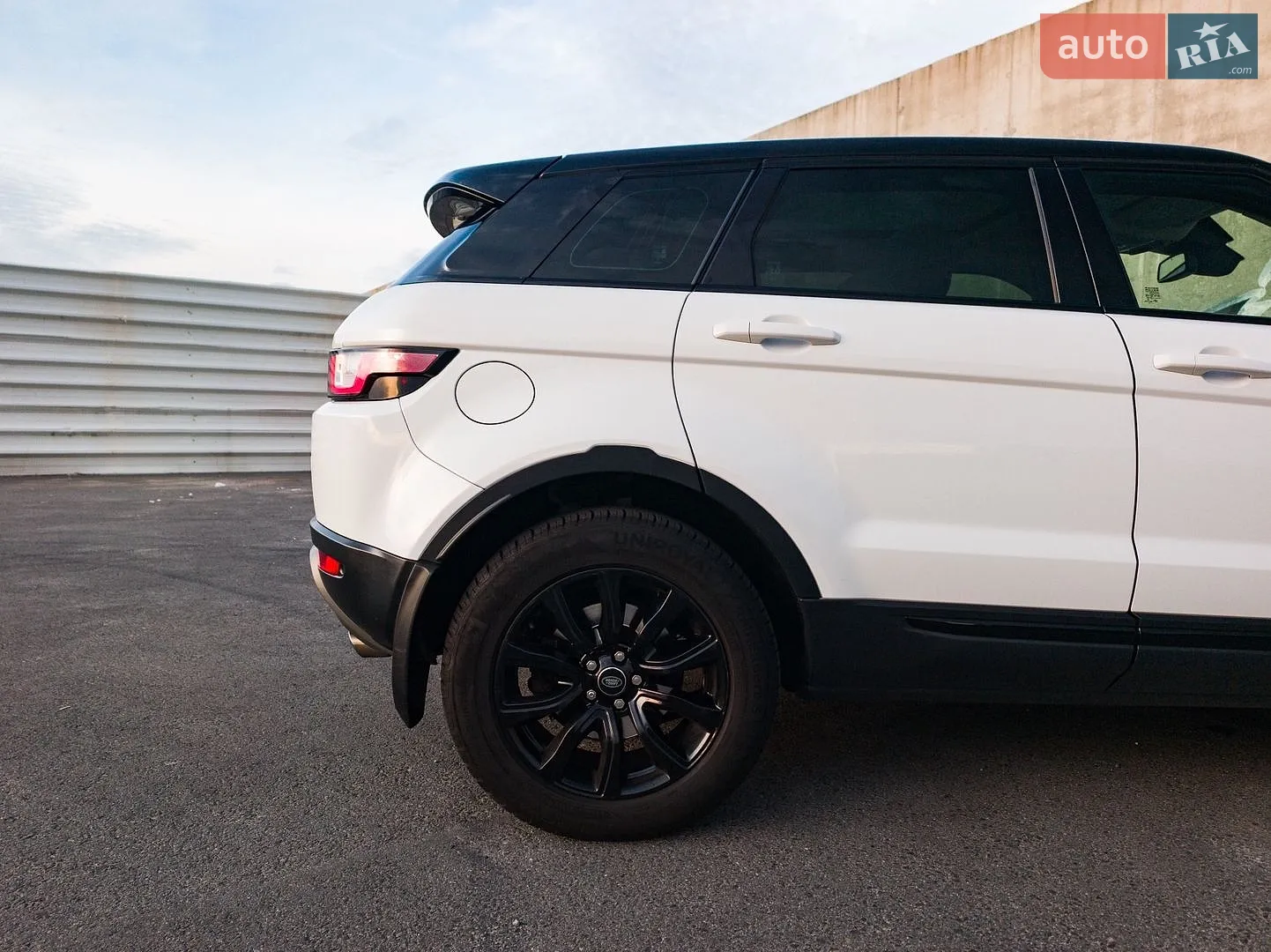 2018 Land Rover Range Rover Evoque - мініатюра 16