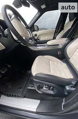 Внедорожник / Кроссовер Land Rover Range Rover Sport 2017 в 