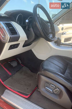 Внедорожник / Кроссовер Land Rover Range Rover Sport 2013 в 
