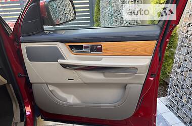 Внедорожник / Кроссовер Land Rover Range Rover Sport 2012 в 