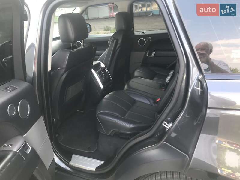 Внедорожник / Кроссовер Land Rover Range Rover Sport 2016 в Киеве фото 35 Внедорожник / Кроссовер Land Rover Range Rover Sport 2016 в Киеве