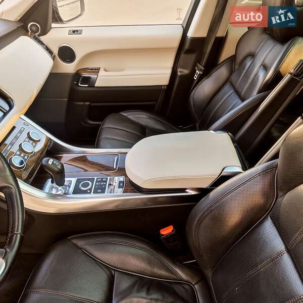 Внедорожник / Кроссовер Land Rover Range Rover Sport 2016 в Киеве