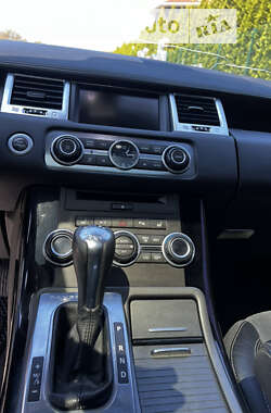 Внедорожник / Кроссовер Land Rover Range Rover Sport 2012 в Черновцах