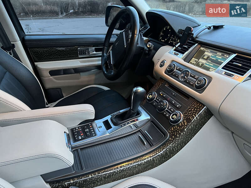 Внедорожник / Кроссовер Land Rover Range Rover Sport 2013 в Киеве