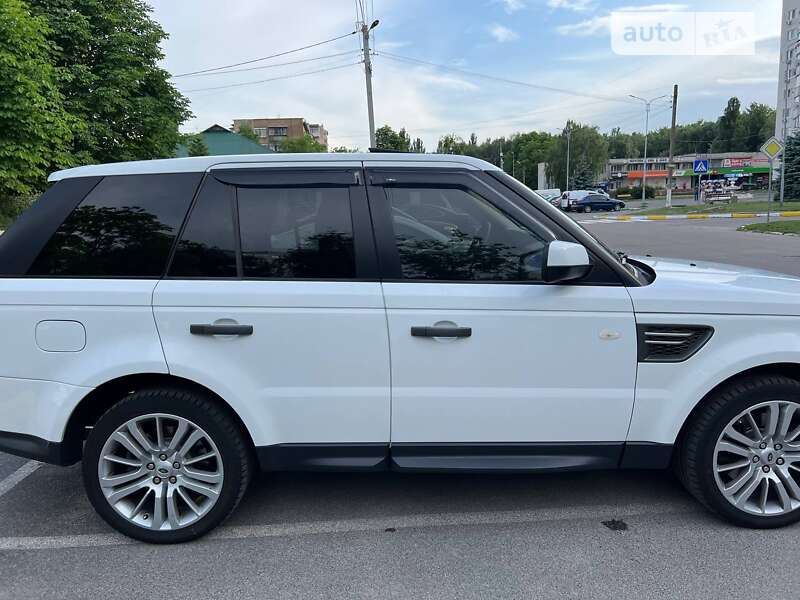 Внедорожник / Кроссовер Land Rover Range Rover Sport 2011 в Киеве