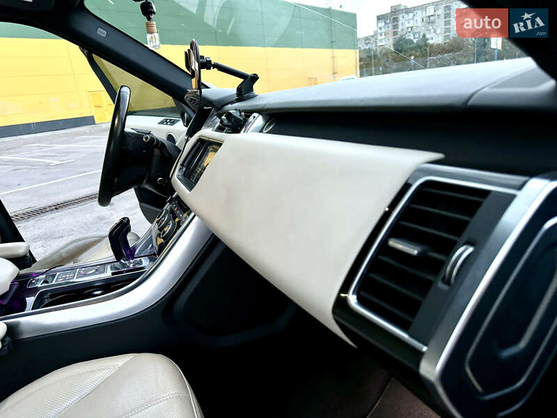Внедорожник / Кроссовер Land Rover Range Rover Sport 2016 в Киеве