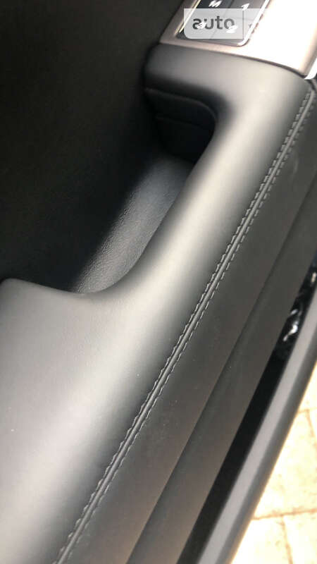 Внедорожник / Кроссовер Land Rover Range Rover Sport 2019 в Днепре фото 42 Внедорожник / Кроссовер Land Rover Range Rover Sport 2019 в Днепре