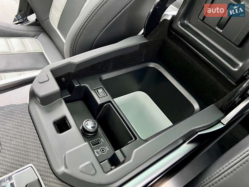 Внедорожник / Кроссовер Land Rover Range Rover Sport 2015 в Киеве