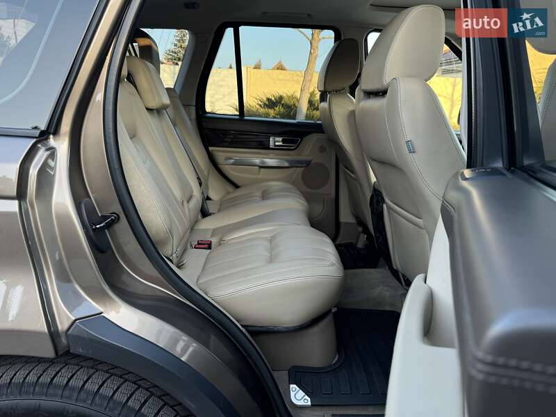 Позашляховик / Кросовер Land Rover Range Rover Sport 2010 в Одесі