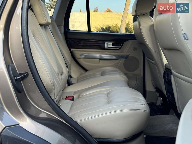 Позашляховик / Кросовер Land Rover Range Rover Sport 2010 в Одесі