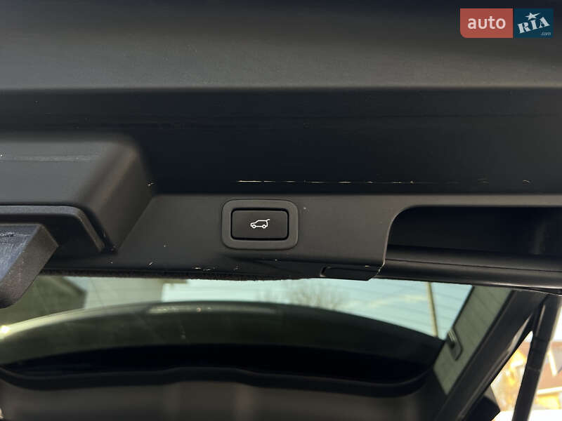 Позашляховик / Кросовер Land Rover Range Rover Sport 2015 в Чернівцях