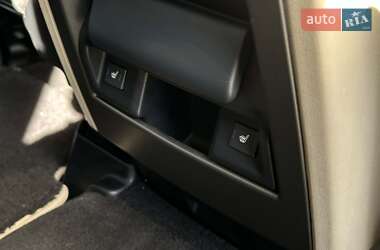 Внедорожник / Кроссовер Land Rover Range Rover Sport 2011 в 
