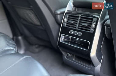 Позашляховик / Кросовер Land Rover Range Rover Sport 2016 в 