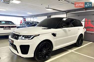 Внедорожник / Кроссовер Land Rover Range Rover Sport 2016 в 