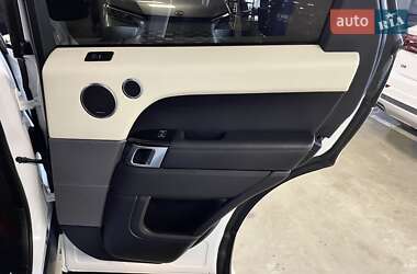 Внедорожник / Кроссовер Land Rover Range Rover Sport 2016 в 