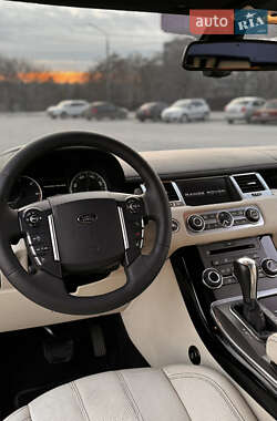 Позашляховик / Кросовер Land Rover Range Rover Sport 2010 в 