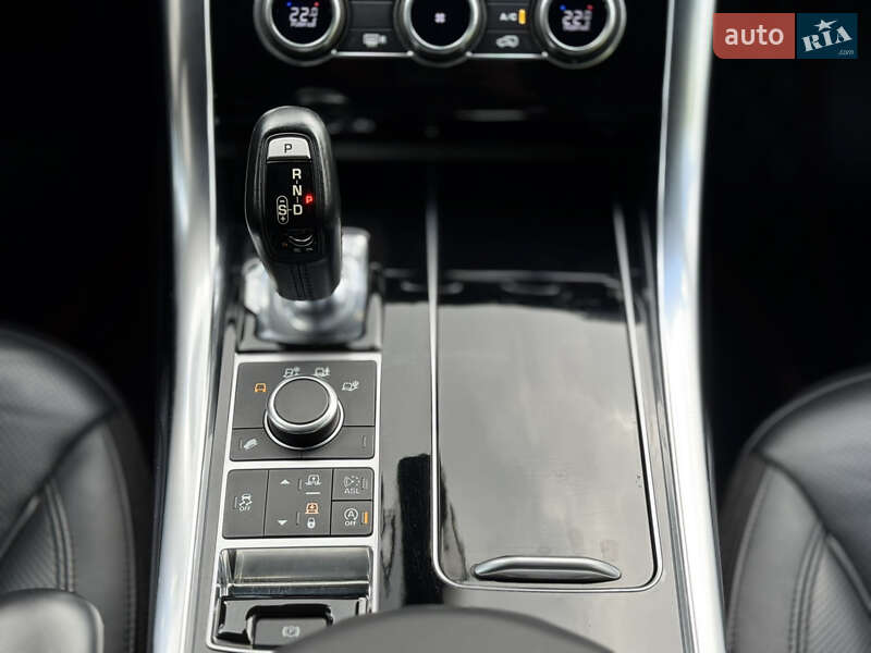 Внедорожник / Кроссовер Land Rover Range Rover Sport 2016 в Киеве