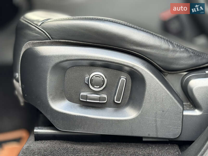 Внедорожник / Кроссовер Land Rover Range Rover Sport 2016 в Киеве